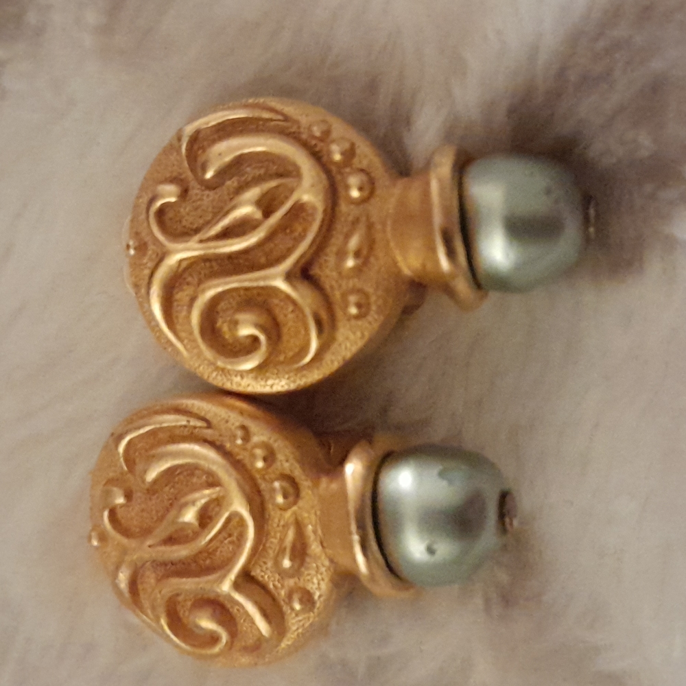 Doncaster earrings